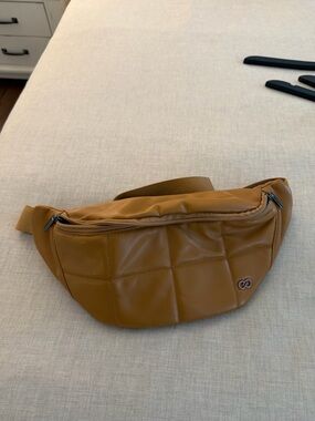 CALIA by Carrie Underwood Quilted Crossbody Belt Bag - Cognac Brown